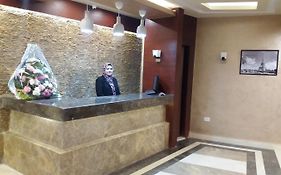 Grand Palace Hotel